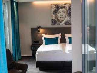 MOTEL ONE BERLIN-SPITTELMARKT