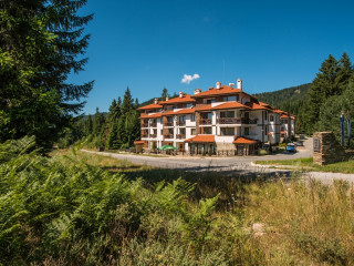 Mountain Lake Hotel