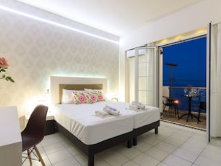 MOURIA STUDIOS AND APARTMENTS