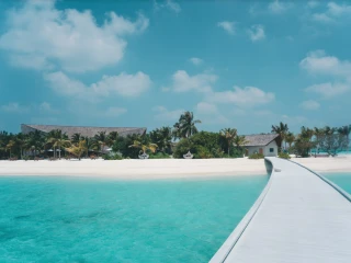 Mövenpick Resort Kuredhivaru Maldives