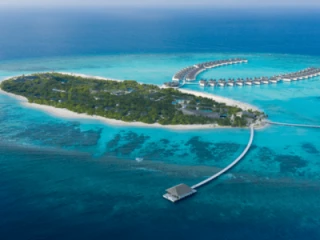 Mövenpick Resort Kuredhivaru Maldives