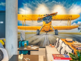 MOXY BERLIN AIRPORT
