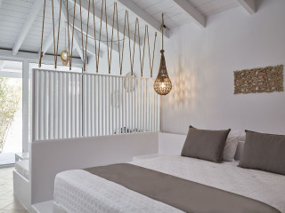 Mr & Mrs White Corfu