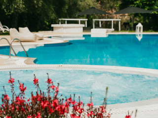 Mr & Mrs White Corfu