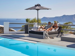 Mr. & Mrs. White Oia - Santorini