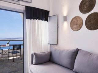 Mr & Mrs White Oia - Santorini