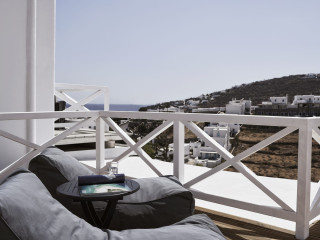 MR&MRS WHITE MYKONOS