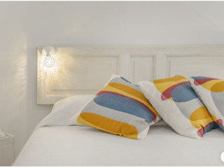 MUSEUM LUXURY SUITES