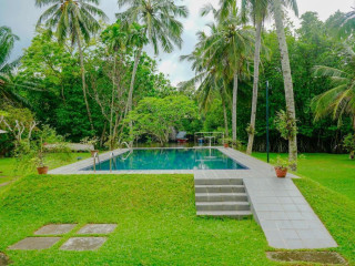 Muthumuni Ayurveda River Resort