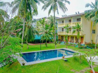 Muthumuni Ayurveda River Resort