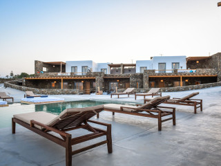 Myconian Crown Suites