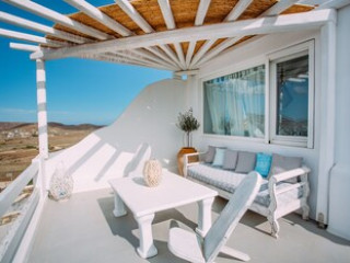 MYKONOS SUPREME COMFORT SUITES
