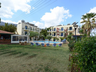Mylos Apartments