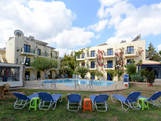 Mylos Apartments
