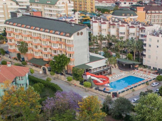Venice Krabi Villa Resort
