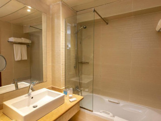 NAAMA BAY  HOTEL EX: TROPITEL NAAMA BAY