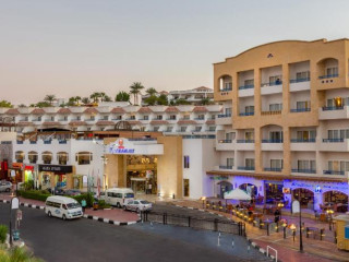 NAAMA BAY HOTEL & RESORT