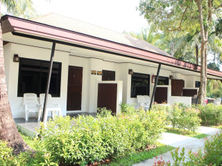 Nai Yang Beach Resort and Spa