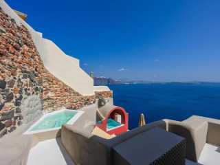 Nano Oia Canaves