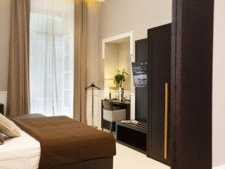 NAP LUXURY GUEST HOUSE