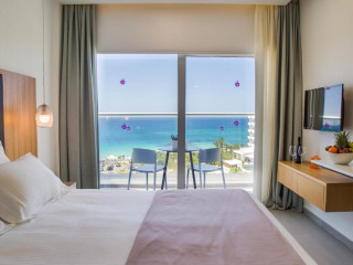 Napa Mermaid Hotel & Suites