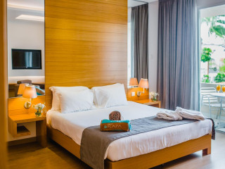 Napa Plaza Hotel - Adults Only