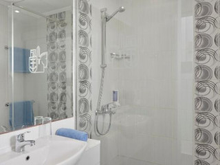 Napa Prince Hotel Apts