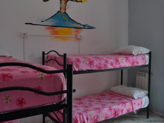 NAPLES EXPERIENCE BACKPACKERS HOSTEL