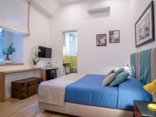 NAPOLIAMO GUEST HOUSE