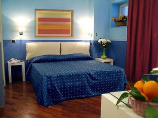 NAPOLIDAY BED & BREAKFAST RESIDENCE