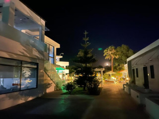 Nasos Hotel & Resort