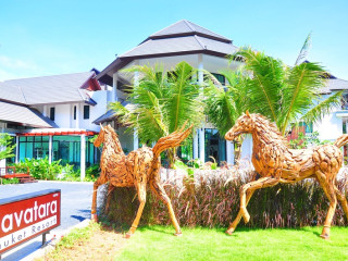 Navatara Phuket Resort