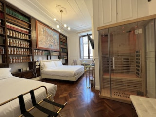 NAVONA CENTER SUITES