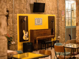 NEAPOLITANTRIPS HOSTEL
