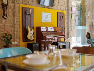 NEAPOLITANTRIPS HOSTEL