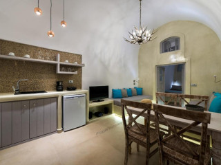 Nefeli Homes - Adults Only