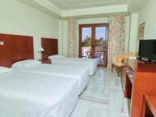 Nefeli Hotel