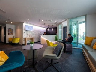 NEMEA APPARTHOTEL PARIS LEVALLOIS