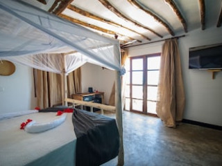 NEST STYLE BEACH HOTEL ZANZIBAR
