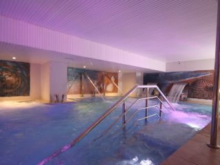 New Hotel Piscine Wellness & Spa