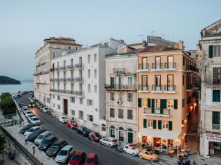 New York Luxury Suites