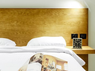 NEWCITY SUITES & APARTMENTS