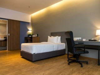 NEXUS REGENCY SUITES & HOTEL PETALING JAYA