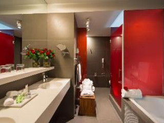 NH Collection Barcelona Constanza