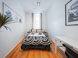 Nice Central City Room