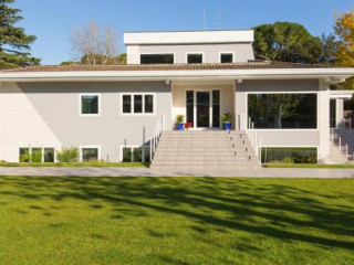 NICLAS LUXURY APARTMENTS