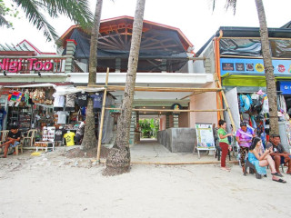 Nigi Nigi Too Beach Resort