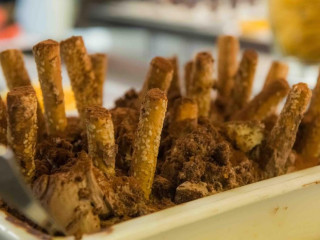 Ninos Laguna Holiday Resort