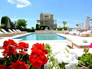 NIOVI BOUTIQUE APARTMENTS