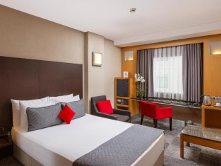 Nippon Hotel